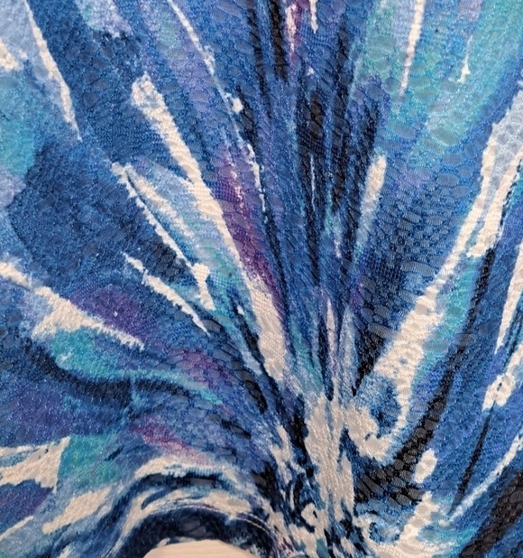 Alfred Dunner Women's Floral Top With Embellishments  Size PM - Picture 4 of 7